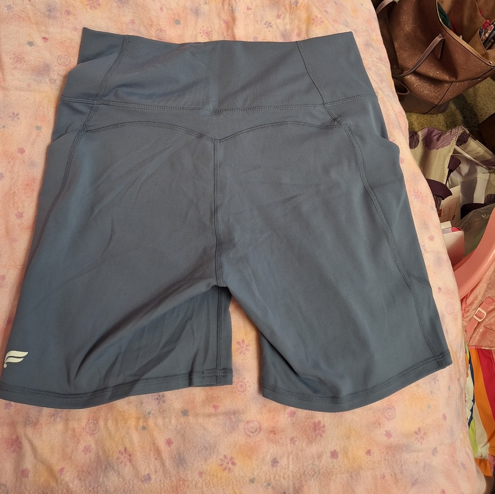 Fabletics Oasis High-Waisted Shorts Size XL NWT Blue